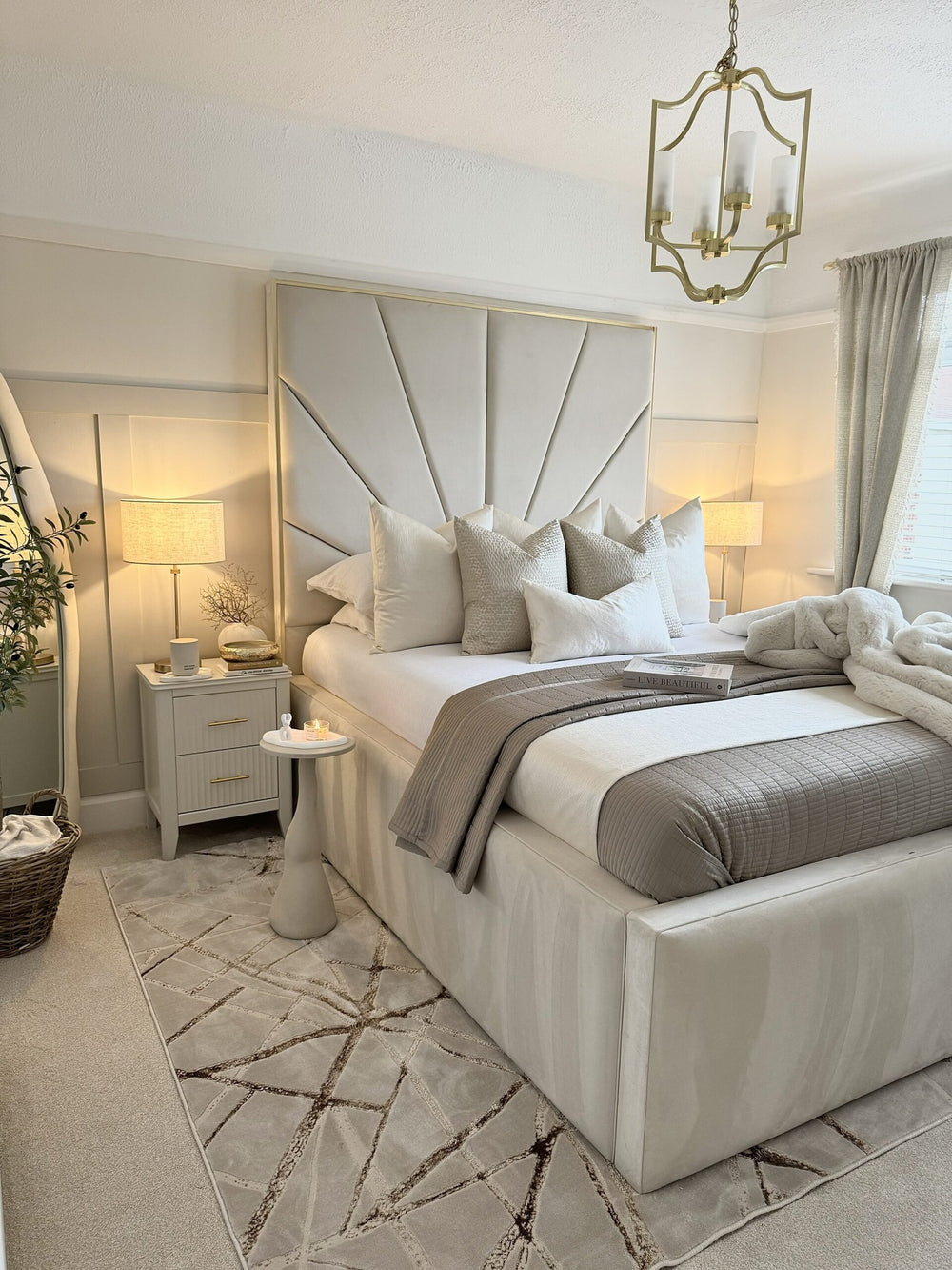 The Astoria Sunburst Velvet Bed - Macbabeds