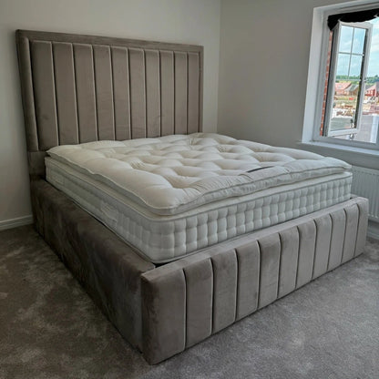 Aria Lined Bed